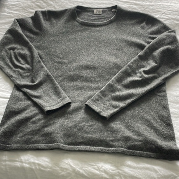 Grey cashmere crewneck sweater. Size medium - Picture 4 of 6